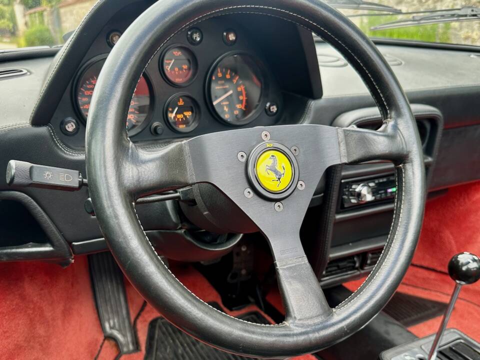 Bild 32/86 von Ferrari 328 GTS (1988)