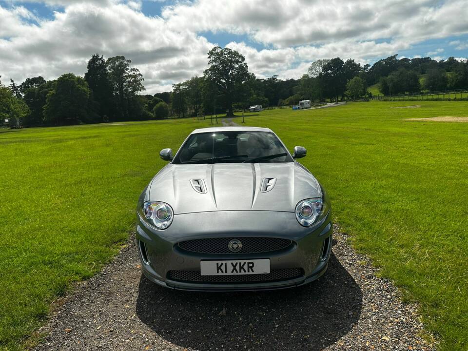 Image 8/46 of Jaguar XKR (2010)