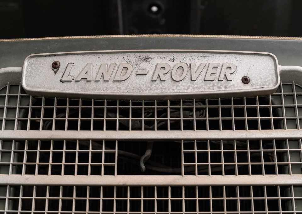 Image 7/50 of Land Rover 109 (1972)