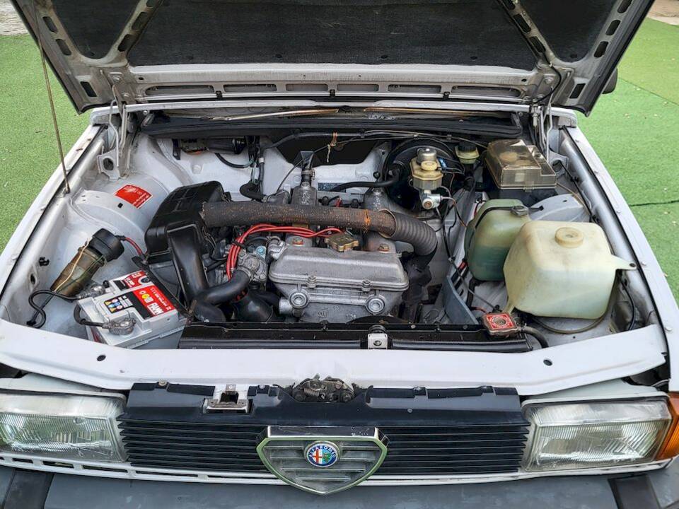 Image 45/51 of Alfa Romeo Giulietta 1.3 (1979)
