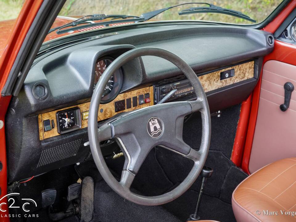 Bild 7/56 von Volkswagen Käfer 1303 &quot;Champagne Edition&quot; (1978)