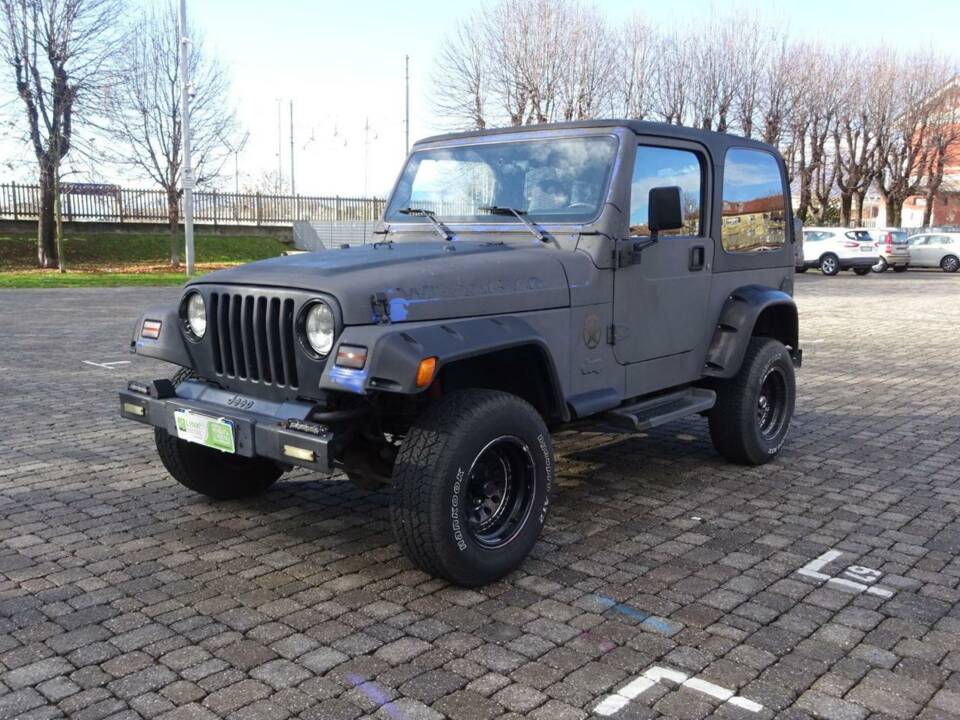 Image 31/42 of Jeep Wrangler Sport Hardtop 2.5 (1997)