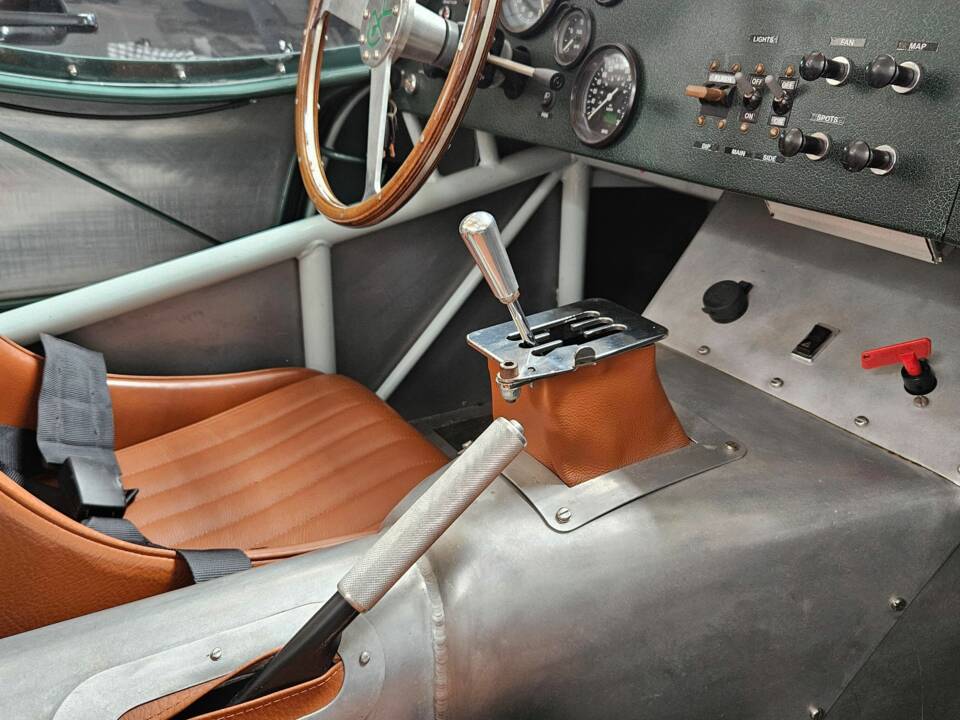 Image 31/65 de Aston Martin DBR1 (2018)