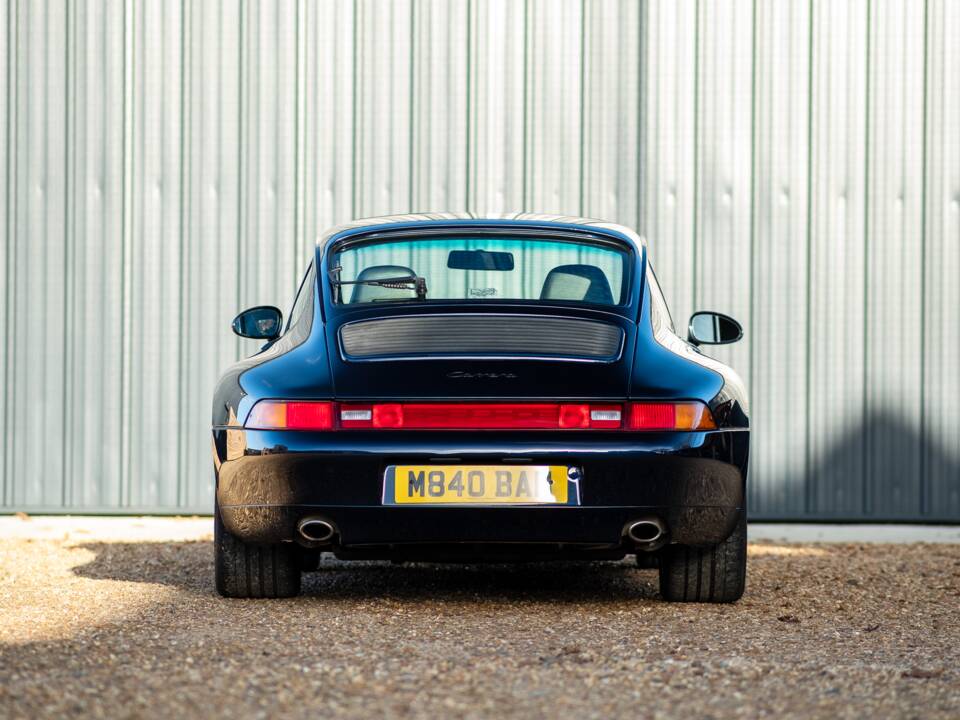 Image 17/93 de Porsche 911 Carrera (1994)