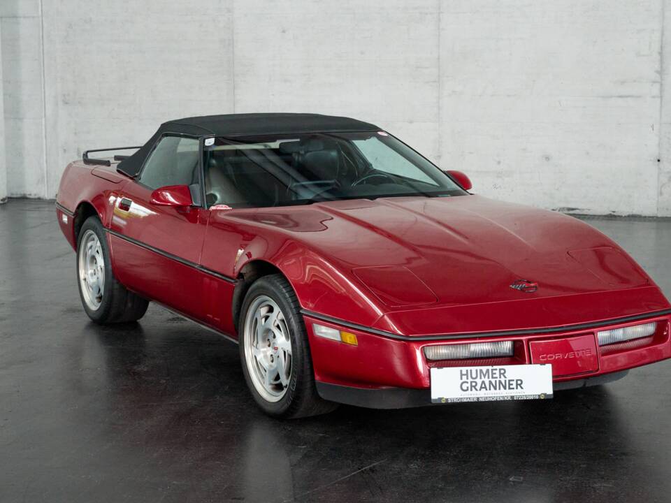 Imagen 33/50 de Chevrolet Corvette Convertible (1990)