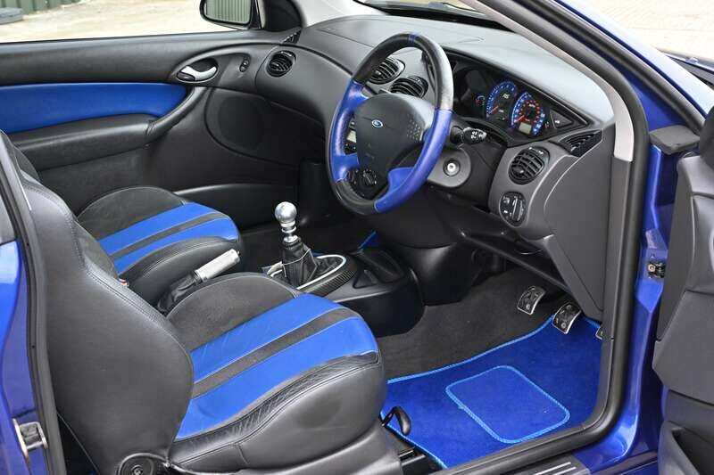 Image 2/50 of Ford Focus RS (2003)