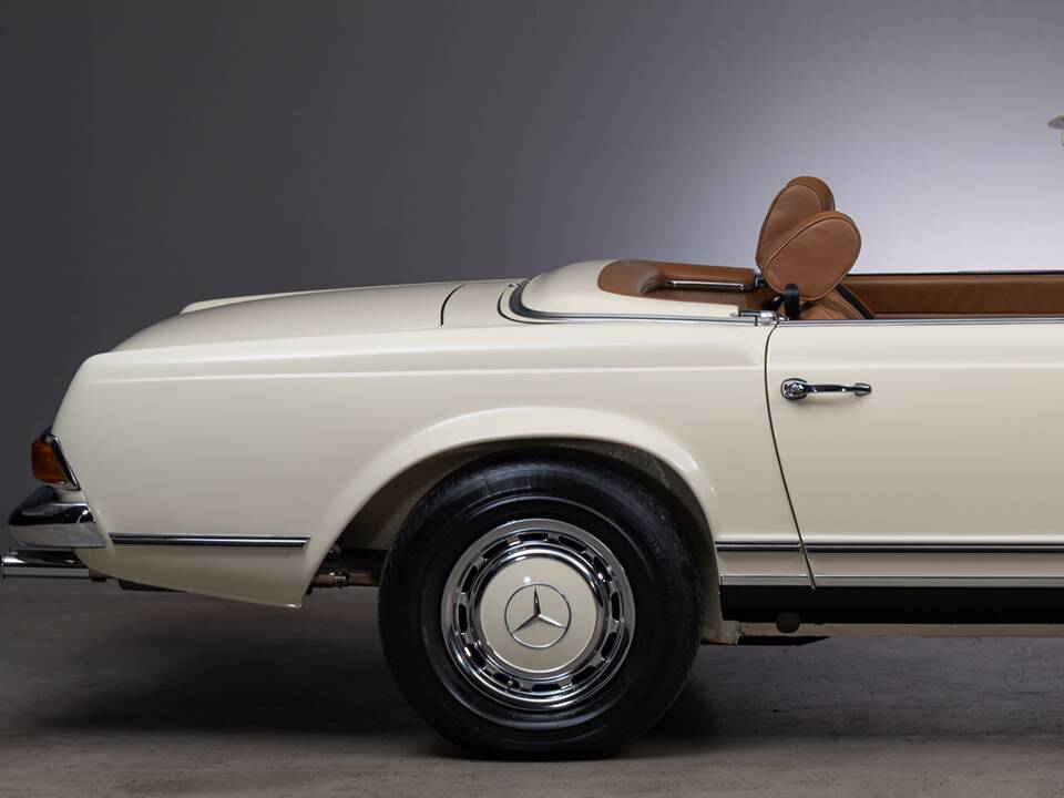 Image 7/41 of Mercedes-Benz 280 SL (1969)