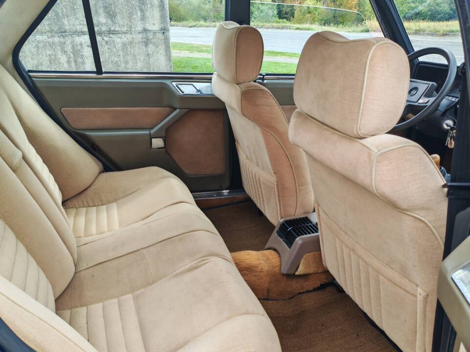 Image 20/34 of Alfa Romeo Alfa 6 - 2.5 (1979)