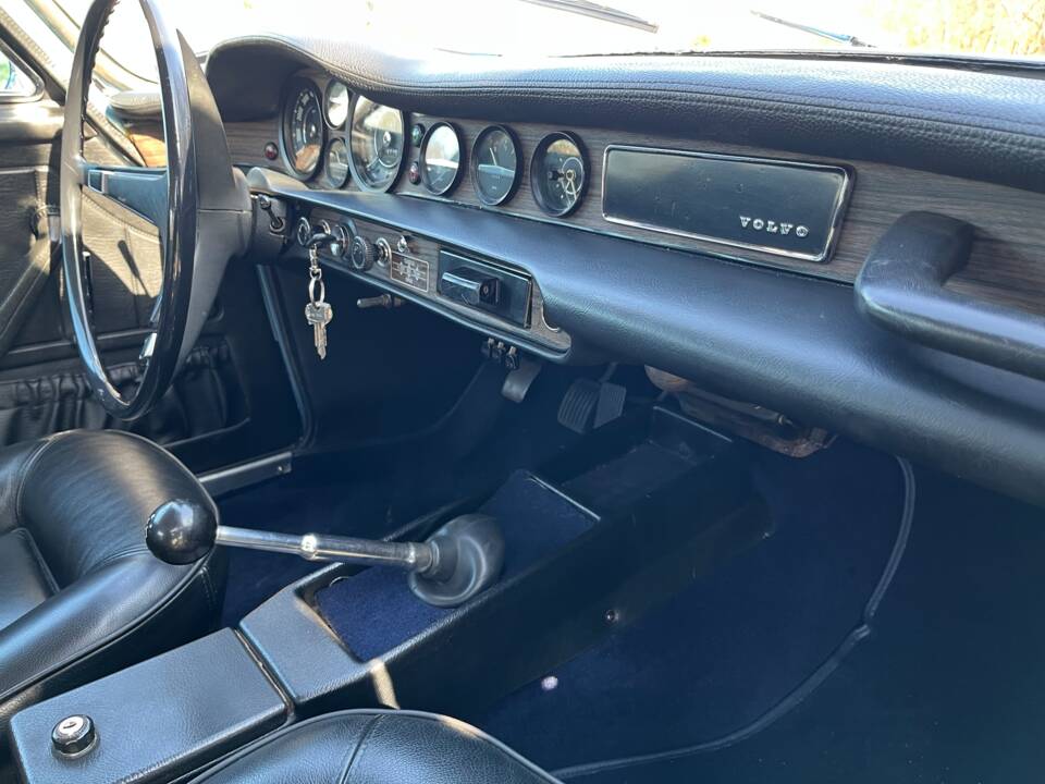 Bild 12/21 von Volvo 1800 ES (1973)
