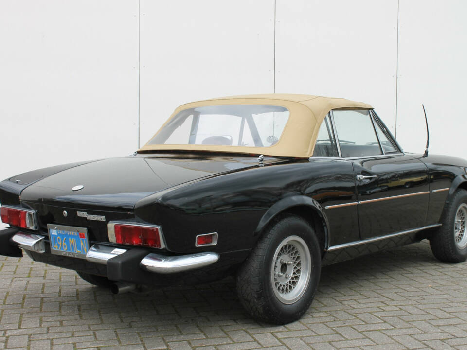Image 2/22 of FIAT 124 Spider CS1 (1974)