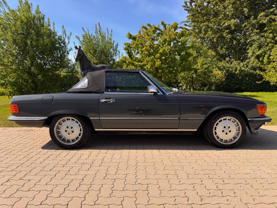 Imagen 12/93 de Mercedes-Benz 300 SL (1988)