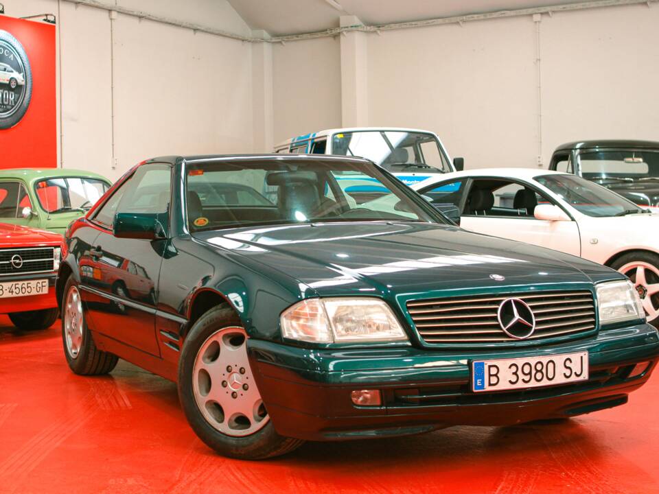 Image 1/50 of Mercedes-Benz SL 320 (1995)