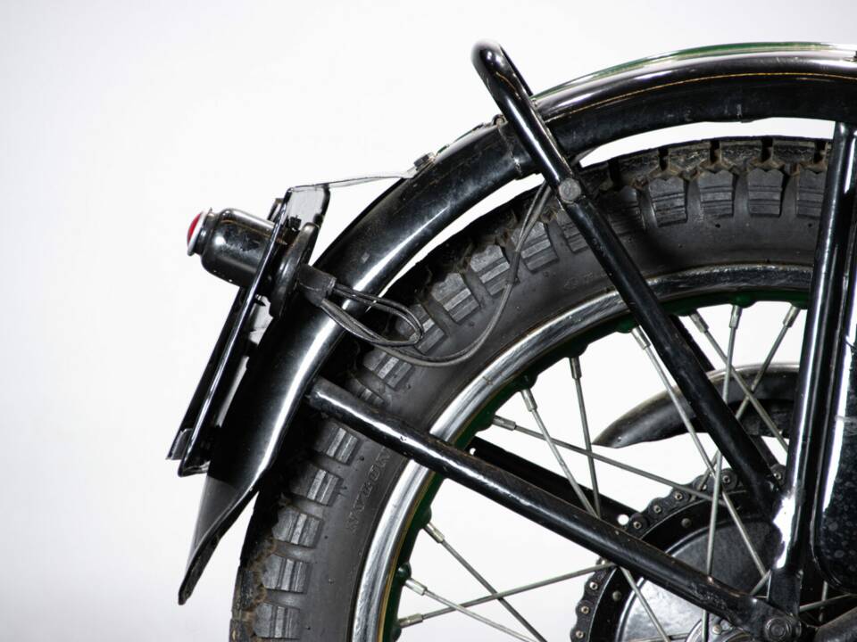 Image 11/50 of Ariel DUMMY (1941)