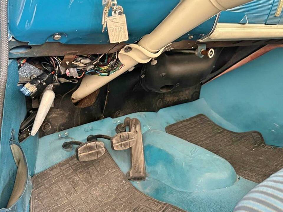 Bild 28/50 von SIMCA Aronde 1300 (1957)