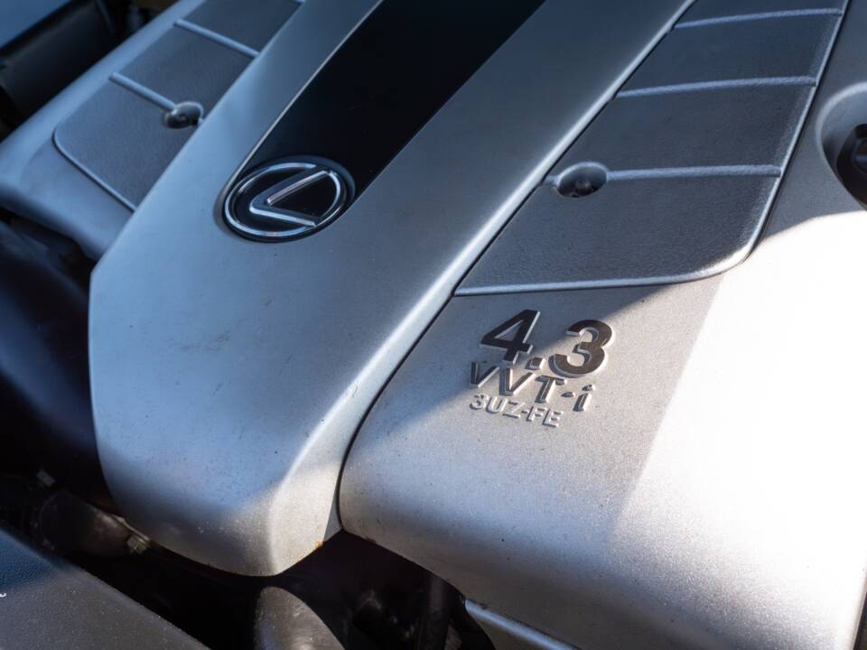 Afbeelding 46/50 van Lexus LS 430 (2002)