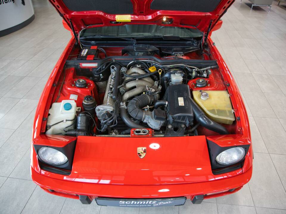 Image 3/10 of Porsche 924 S (1988)