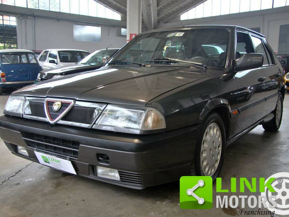 Afbeelding 3/10 van Alfa Romeo 33 1.7 16v QV (1990)