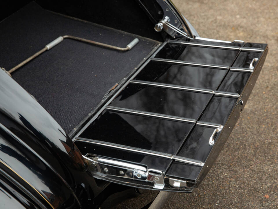Image 49/50 of Bentley 4 1&#x2F;4 Litre (1938)