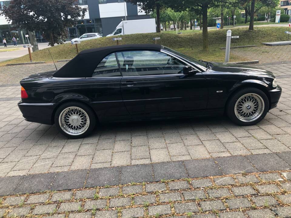 Imagen 8/23 de BMW 323Ci (2000)