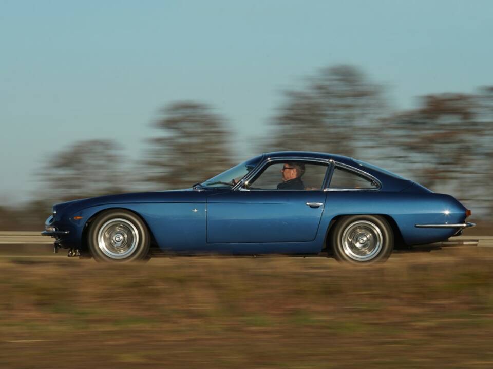 Afbeelding 3/8 van Lamborghini 400 GT (1967)