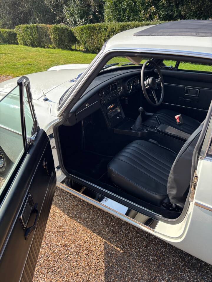 Bild 20/20 von MG MGB GT (1972)