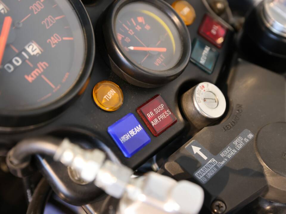 Immagine 33/33 di Honda CBX 1000 (1981)
