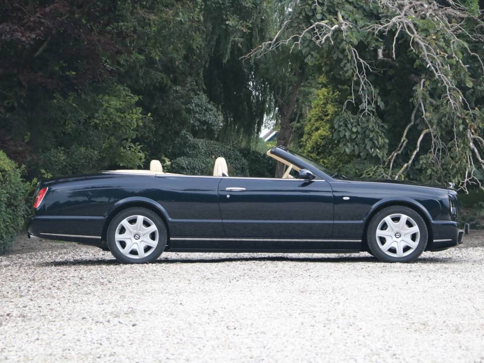 Image 5/31 of Bentley Azure (2007)