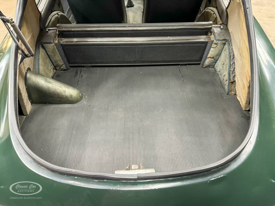 Image 21/35 of Aston Martin DB 2/4 Mk III (1958)