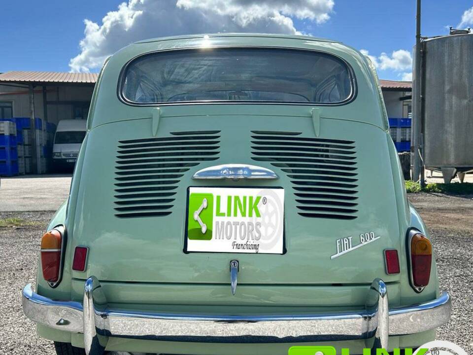 Immagine 5/10 di FIAT 600 (1958)