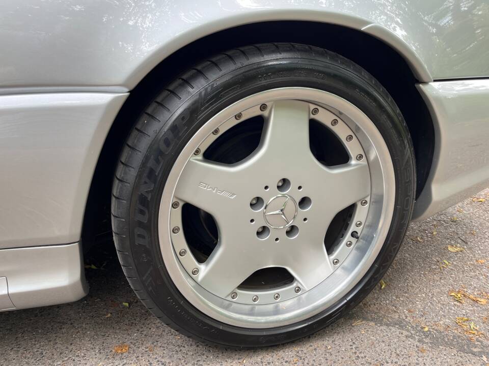 Image 20/21 of Mercedes-Benz SL 55 AMG (1999)