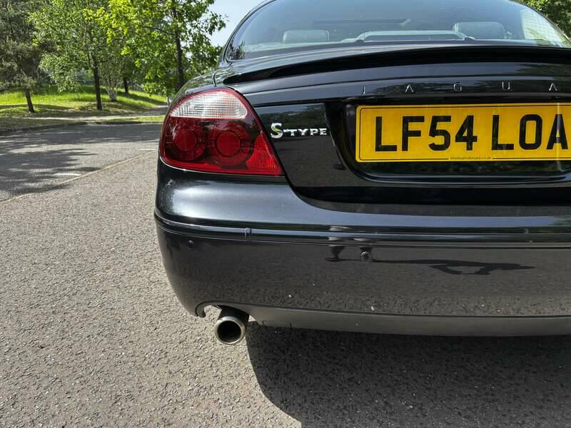 Bild 33/50 von Jaguar S-Type 4.2 V8 R (2004)