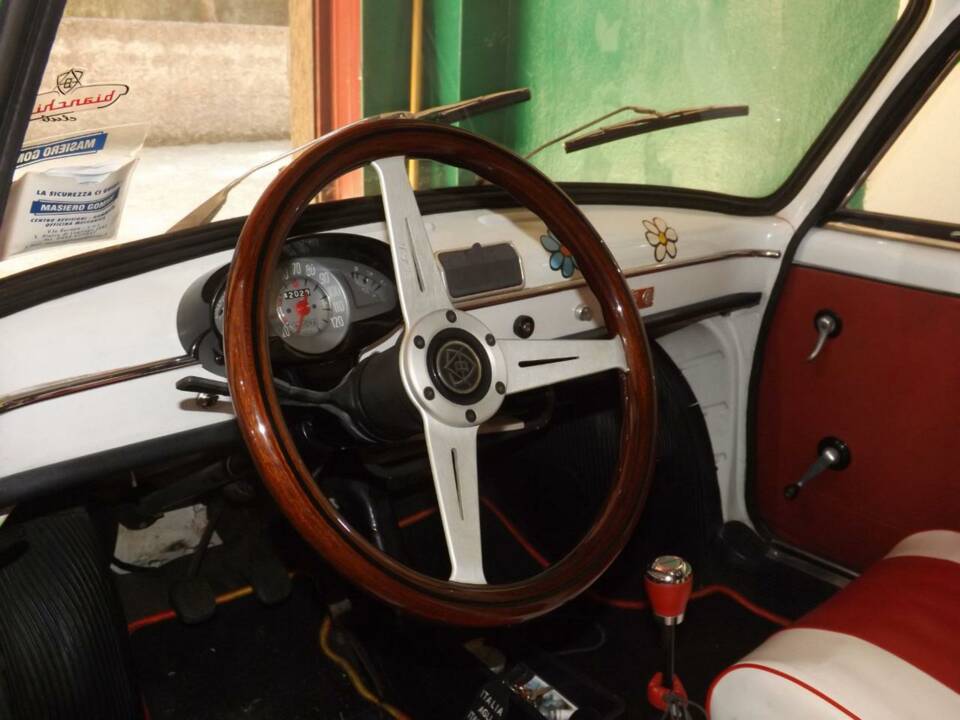Immagine 13/50 di Autobianchi Bianchina Panoramica (1967)