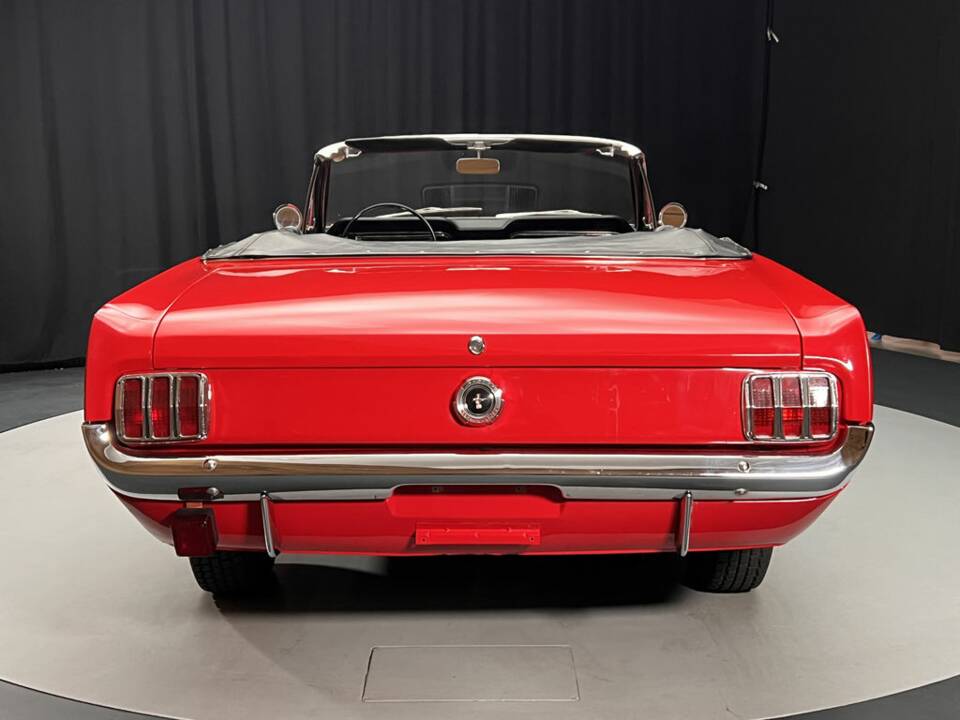 Image 7/8 of Ford Mustang GT (1965)