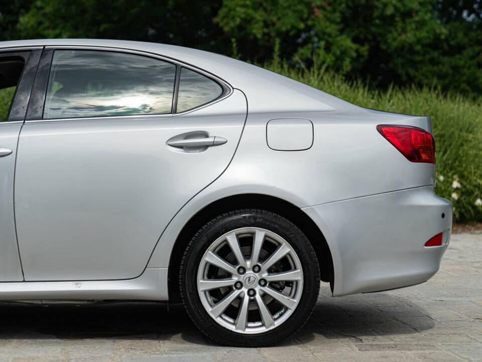 Afbeelding 19/50 van Lexus IS 220d (2006)
