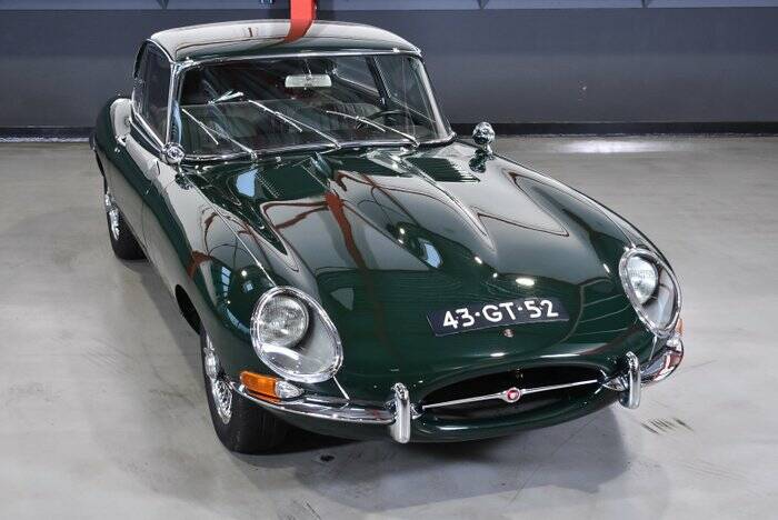 Afbeelding 5/7 van Jaguar E-Type 4.2 (1966)