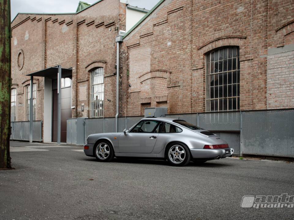 Bild 7/20 von Porsche 911 Carrera 4 (1991)