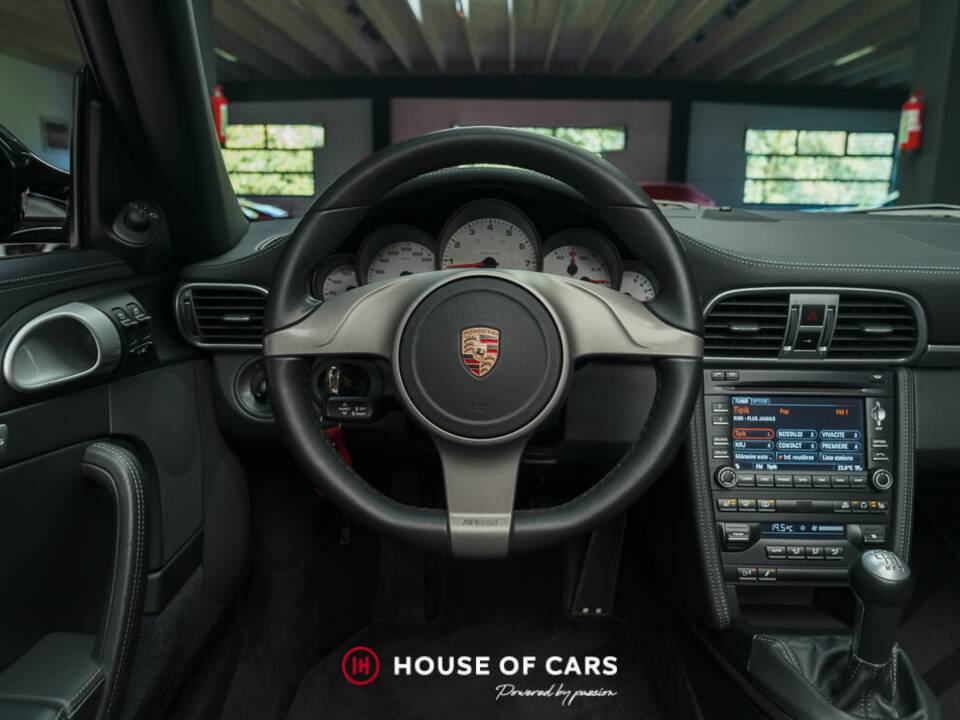 Bild 17/25 von Porsche 911 Carrera 4S (2010)
