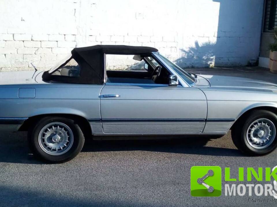 Image 3/10 of Mercedes-Benz 350 SL (1973)