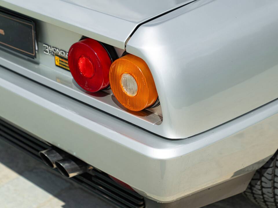 Image 21/50 of Ferrari Mondial 3.2 (1987)