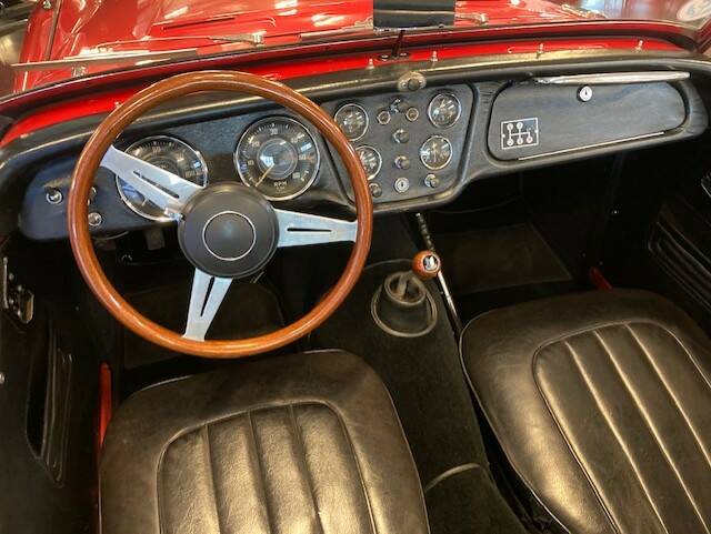 Image 13/18 of Triumph TR 3 (1957)
