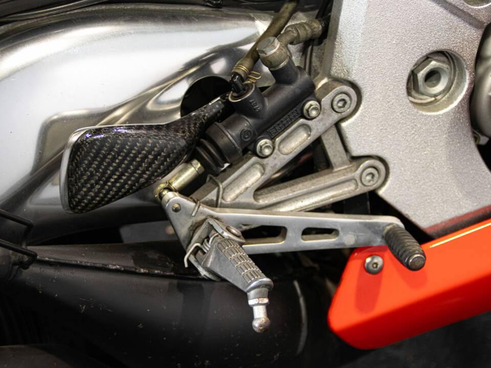 Image 44/50 of Aprilia RS 250 (1998)