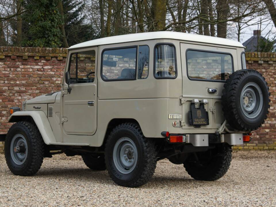 Image 42/50 of Toyota Land Cruiser BJ 40 (1980)