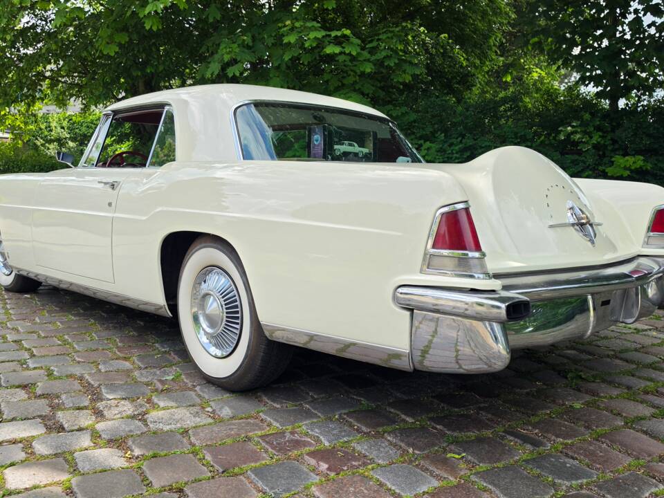 Image 3/75 of Lincoln Continental Mark II (1956)