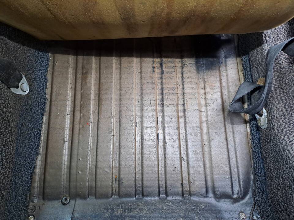 Image 52/73 of Mercedes-Benz 280 SE (1971)