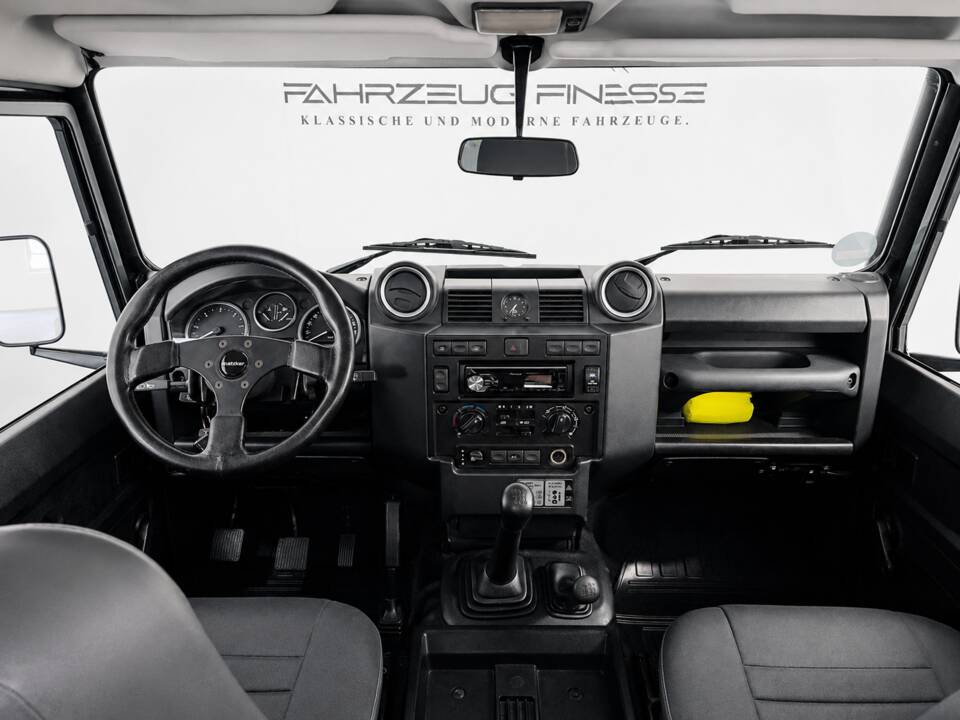 Imagen 26/33 de Land Rover Defender 90 (2014)