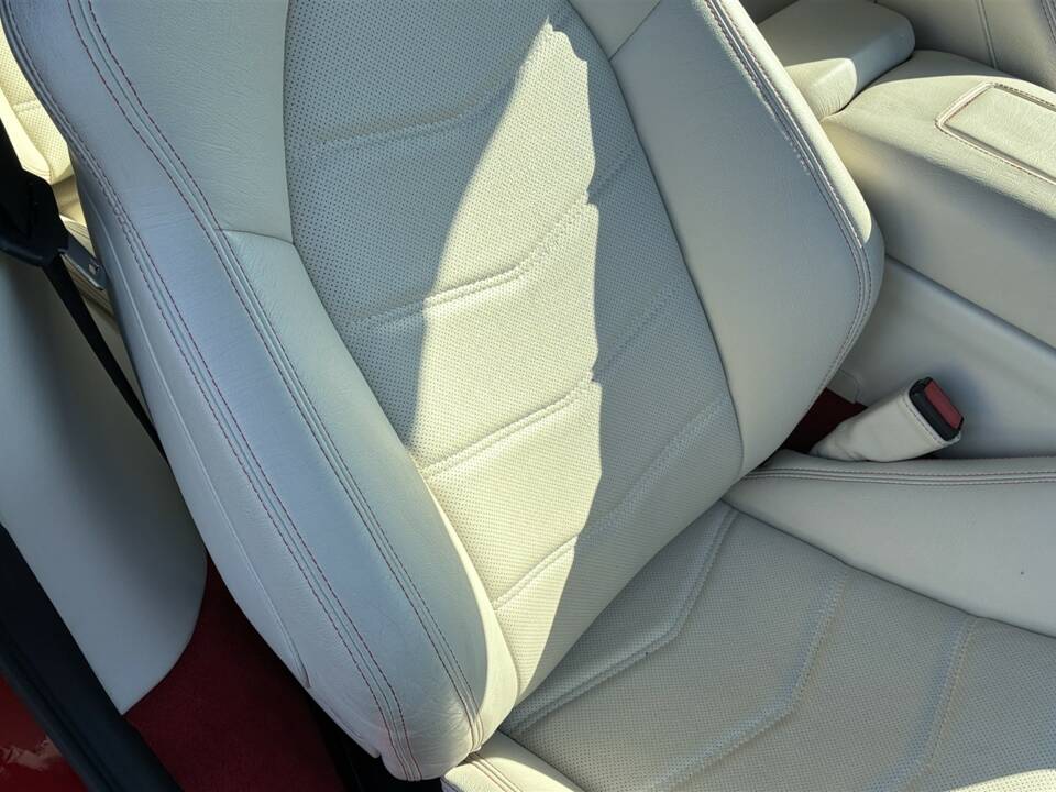 Image 33/54 of Maserati GranCabrio Sport (2015)