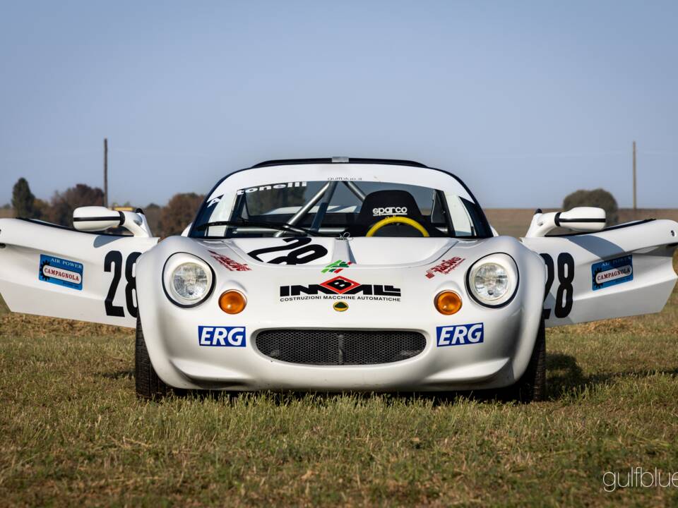 Image 8/50 of Lotus Elise 111 (1998)