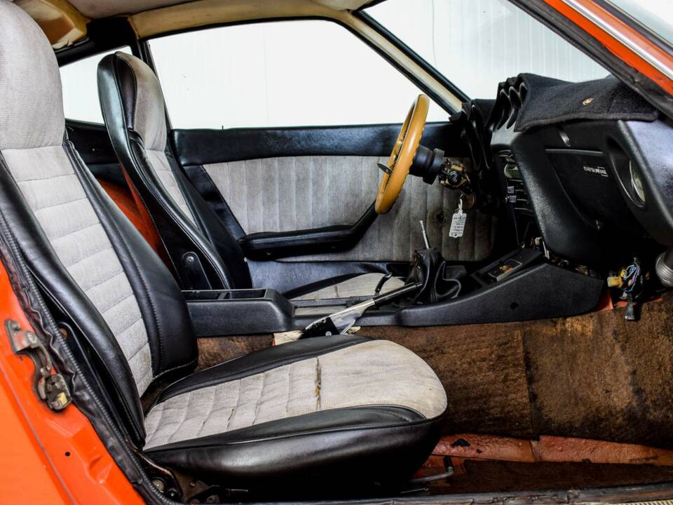 Image 17/50 of Datsun 240 Z (1971)