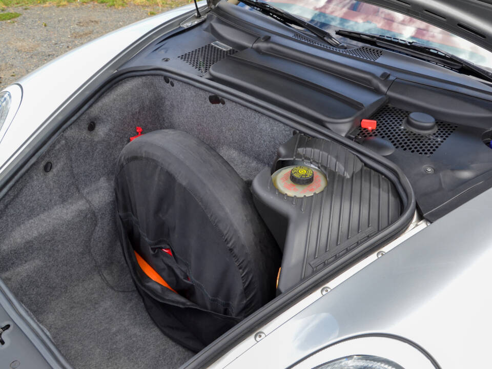 Immagine 30/30 di Porsche Boxster S (2000)