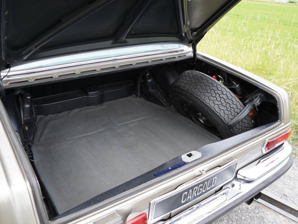 Afbeelding 48/89 van Mercedes-Benz 300 SEL 6.3 (1972)
